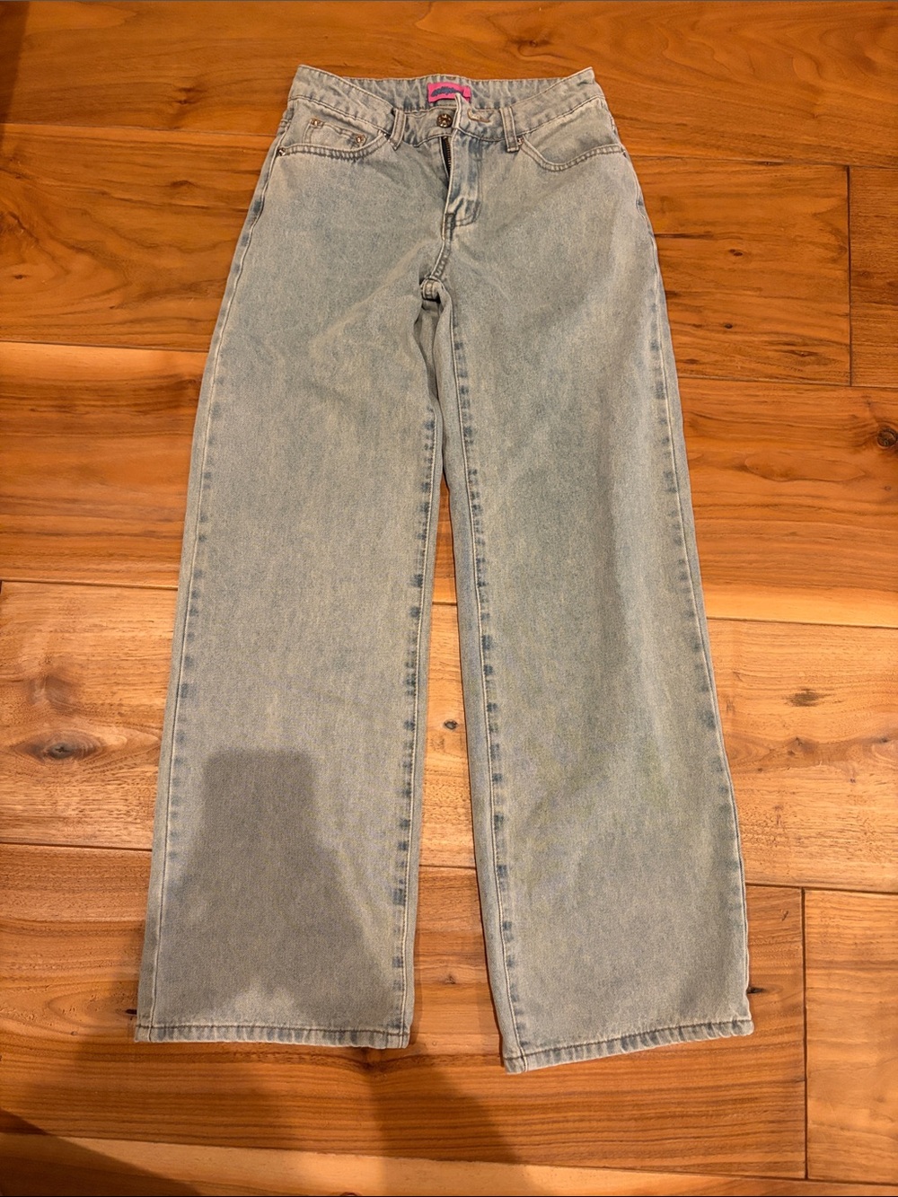 Edikted Light Wash Women's Straight-Leg Jeans xs never worn